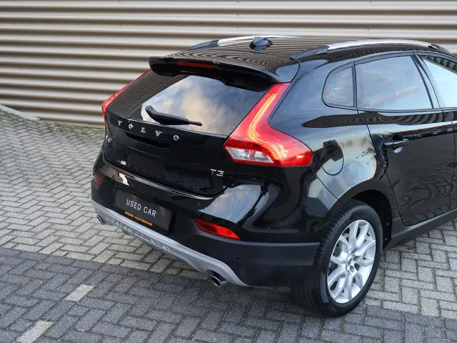 Volvo V40 Cross Country T3 Nordic+ 2017 Benzine 28