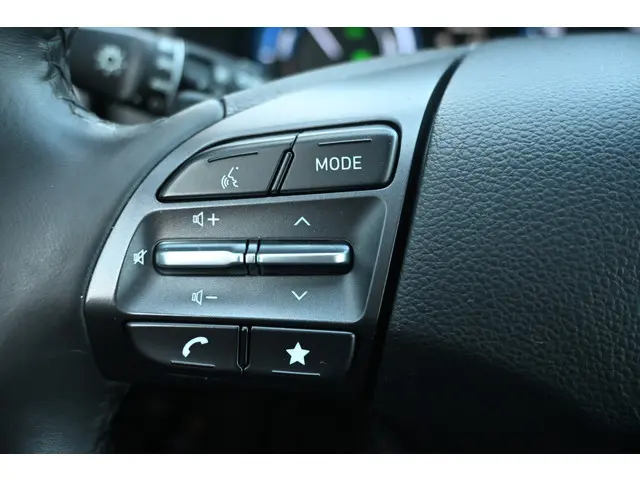 Hyundai Kona 1.6 GDI HEV Comfort 2022 Hybride Benzine 32