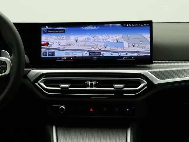 BMW 3 Serie Sedan 330e 2024 Hybride Benzine 28