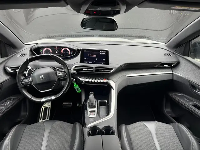 Peugeot 5008 1.6 e-THP GT-Line - 7 personen 2018 Benzine 38
