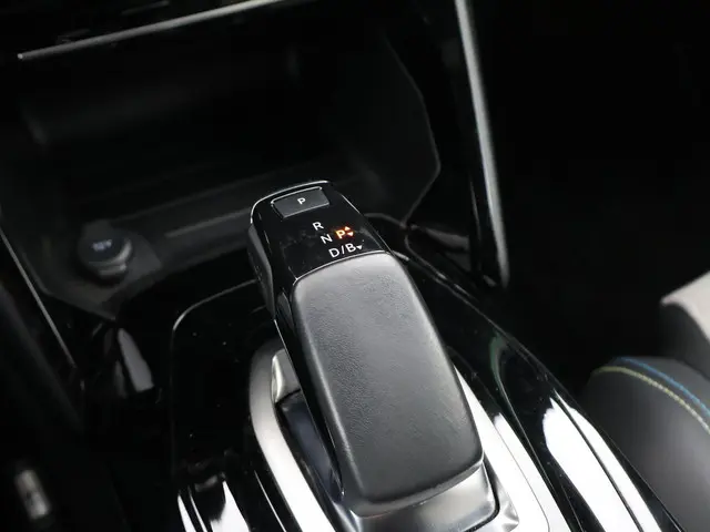 Peugeot e-2008 EV GT PACK 50 kWh 2021 Elektrisch 40