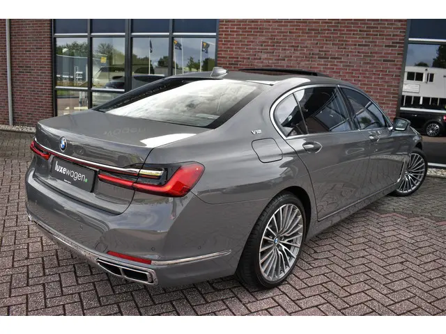 BMW 7 Serie M760Li xDrive 2019 Benzine 111