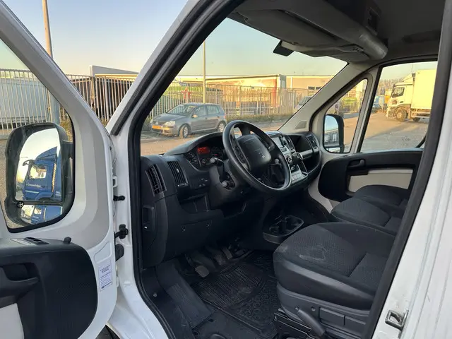 Peugeot Boxer 435 2.0 BlueHDI L2H1 Premium 2019 Diesel 9
