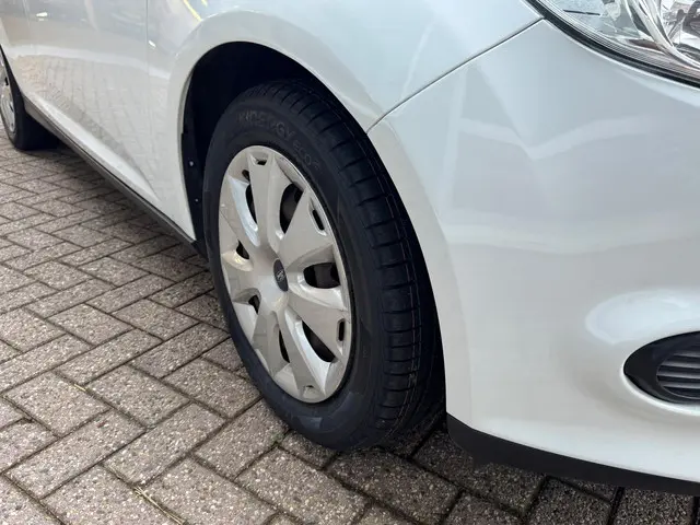 Ford Focus 1.0 EcoBoost Trend 2013 Benzine 4