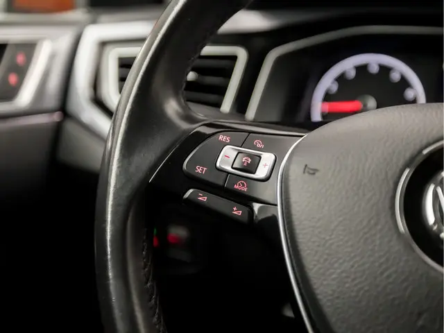 Volkswagen Polo 1.0 TSI Sportline 2018 Benzine 19