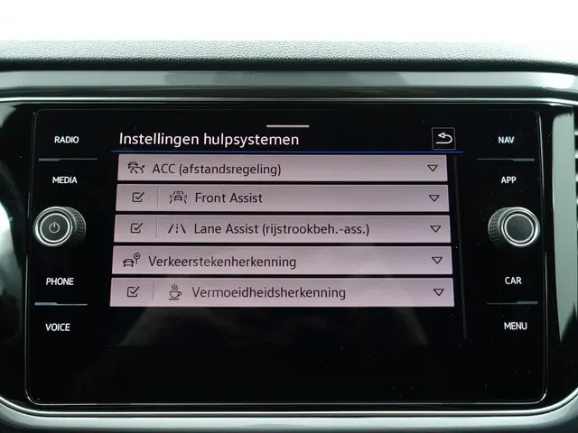 Volkswagen T-Roc 1.5 TSI R-Line+ Aut- 2021 Benzine 13