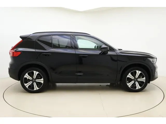 Volvo XC40 Recharge Core 70 kWh 2022 Elektrisch 9
