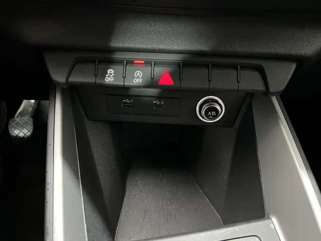 Audi A1 Sportback 25 TFSI Pro Line 2020 Benzine 24