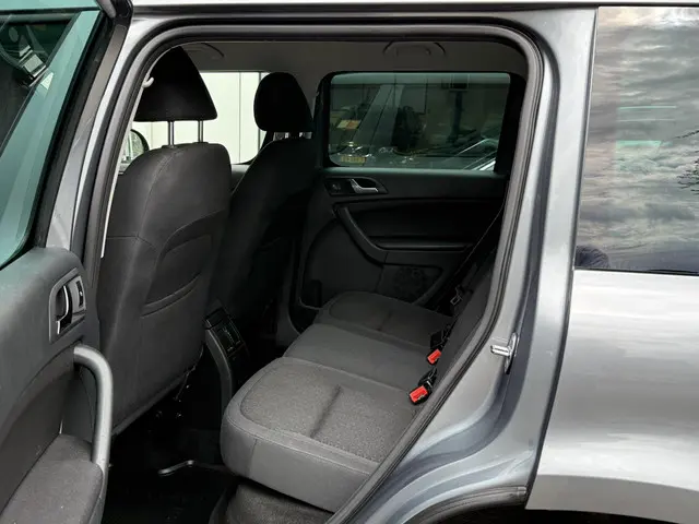 Škoda Yeti 1.2 TSI Elegance DSG 2013 Benzine 6
