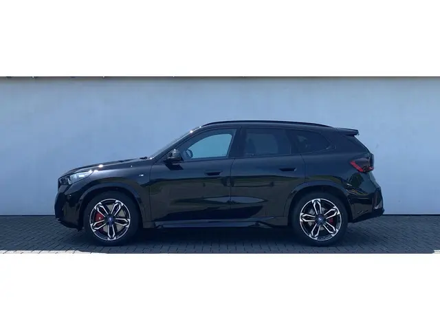 BMW iX1 eDrive20 67 kWh 2025 Elektrisch 17