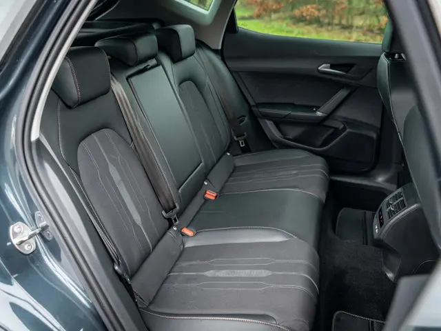 CUPRA Formentor 1.4 e-Hybrid VZ 2022 Hybride Benzine 11