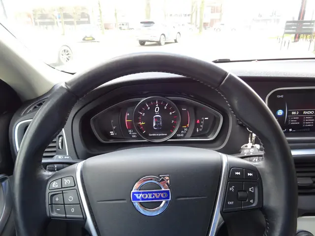Volvo V40 1.5 T3 Ocean Race AUTOMAAT 2016 Benzine 38