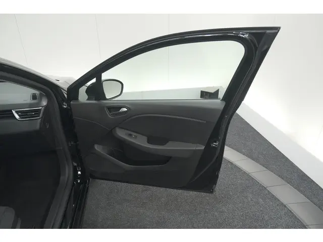 Renault Clio TCe 90 Zen 2022 Benzine 62