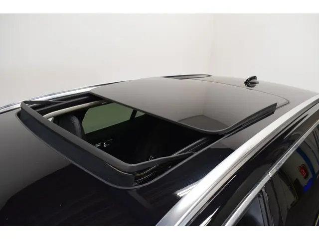 Volvo V60 2.0 T5 250pk AUT8 Momentum 2018 Benzine 8