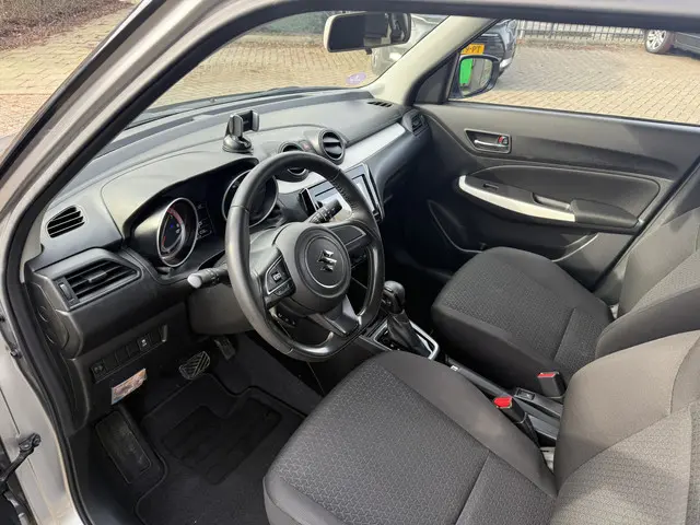 Suzuki Swift 1.2 Automaat Navi Camera 2019 Benzine 8