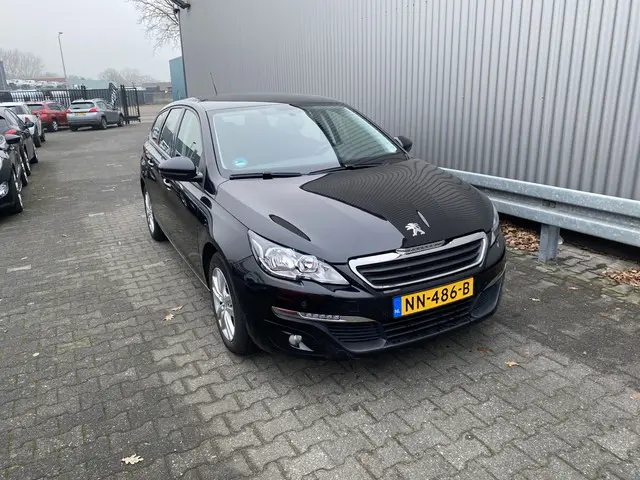 Peugeot 308 SW 1.2 PureTech Allure 2016 Benzine 15