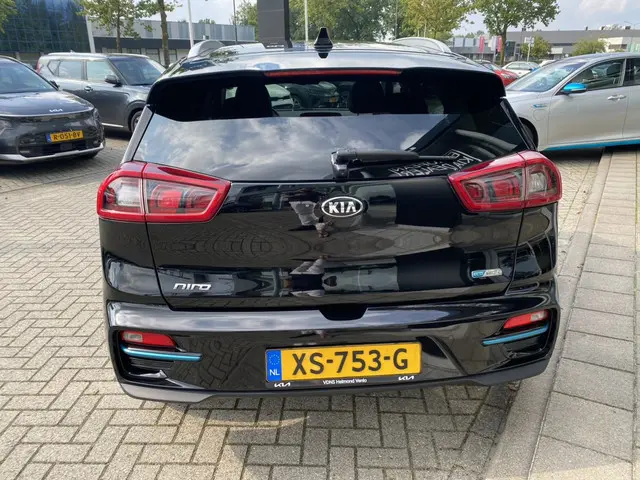 Kia e-Niro ExecutiveLine 64kWh 2019 Elektrisch 7