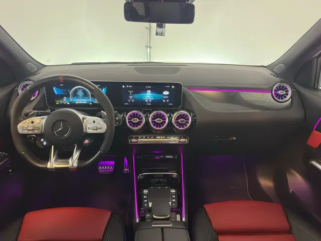 Mercedes-Benz GLA AMG 45 4MATIC+ 2021 Benzine 25