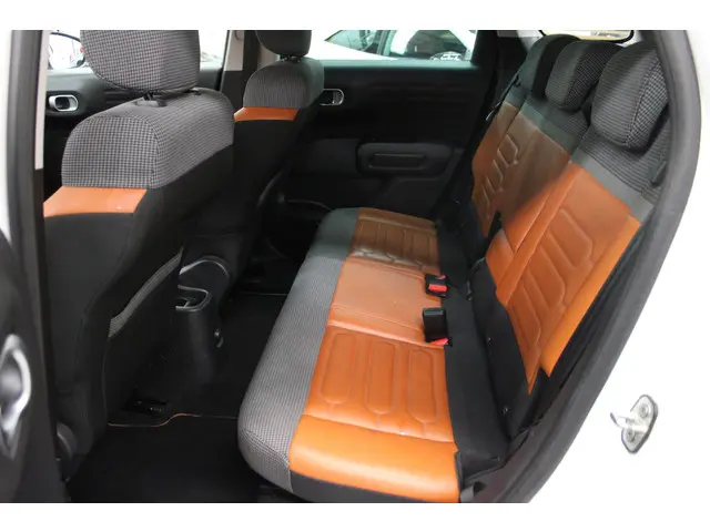 Citroën C3 Aircross 1.2 PureTech S&S Shine 2019 Benzine 7