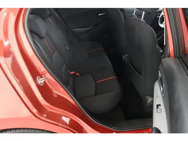 Mazda 2 1.5 115pk 6bak GT-M 2016 Benzine 30