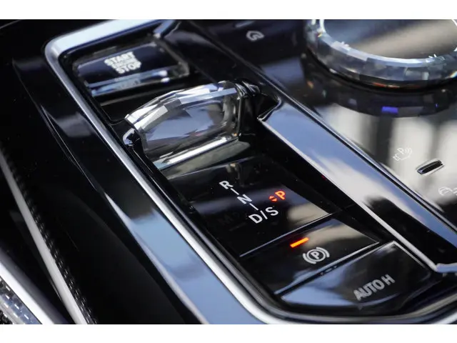 BMW 7 Serie M760e xDrive 2023 Hybride Benzine 13