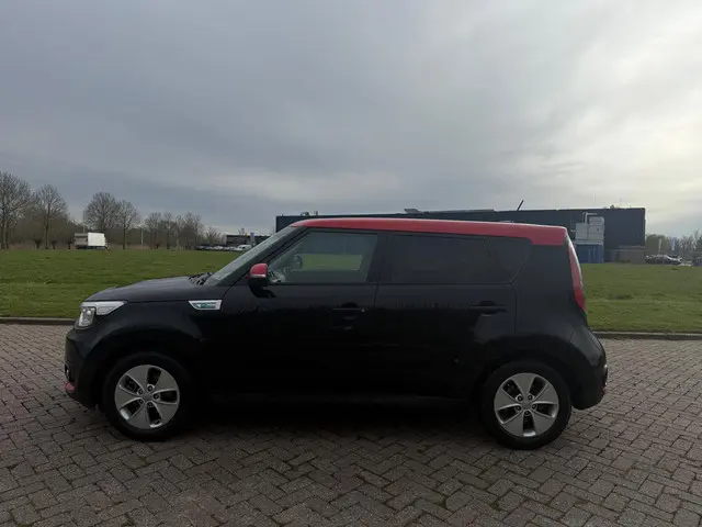 Kia e-Soul EV ExecutiveLine 27 kWh 2015 Elektrisch 5