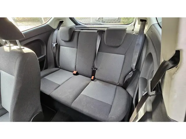 Ford Fiesta 1.25 2012 Benzine 7