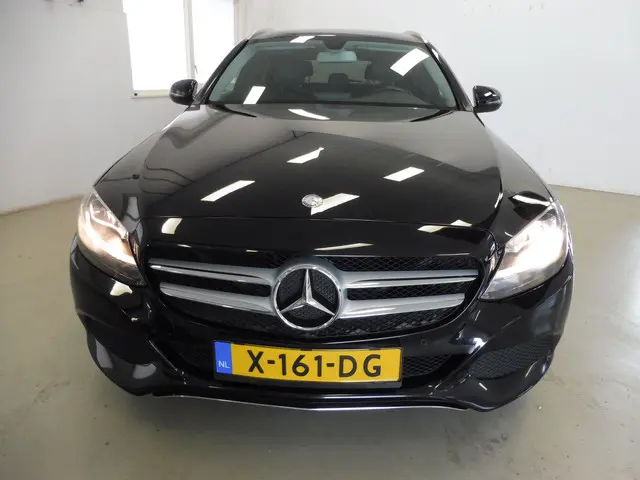 Mercedes-Benz C-Klasse Estate 180 Prestige 2015 Benzine 19