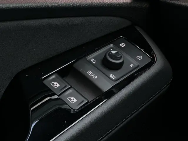 Volkswagen ID.7 Pro Business 77 kWh 2023 Elektrisch 32