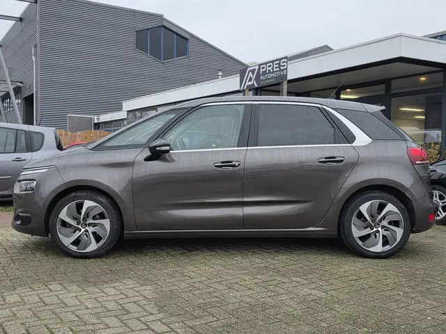 Citroën C4 Picasso 1.6 e-THP Exclusive 2016 Benzine 2