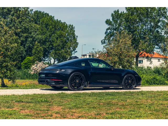 Porsche 911 3.0 Carrera GTS 2022 Benzine 145