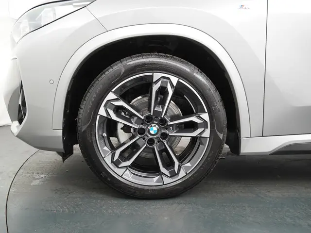 BMW X1 sDrive18i 2025 Benzine 31