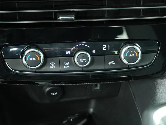 Opel Mokka 1.2 Turbo Business Elegance 2021 Benzine 19