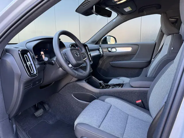 Volvo XC40 2.0 B4 Plus Dark 2025 Benzine 6