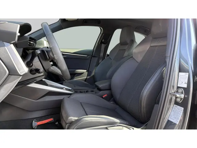 Audi A3 Limousine 30 TFSI 110Pk S Edition 2024 Benzine 28