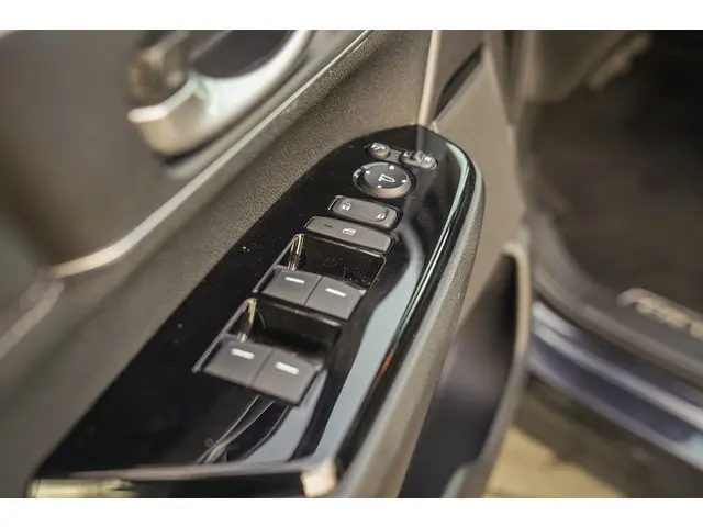 Honda CR-V 2.0i VTEC e:HEV ELEGANCE 2021 Hybride Benzine 37