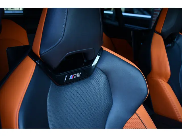 BMW M5 5-serie Touring 2024 Hybride Benzine 64