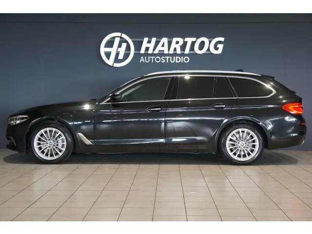 BMW 5 Serie Touring 530i xDrive Executive 2017 Benzine 5