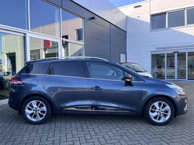 Renault Clio Estate 0.9 TCe Limited 2018 Benzine 15