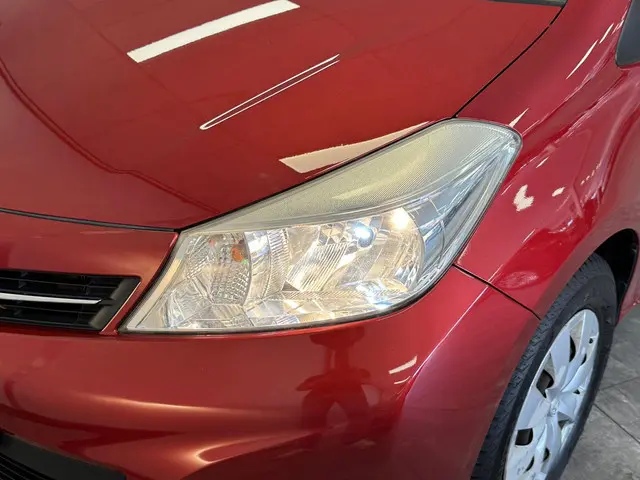 Toyota Yaris 1.0 VVT-i Now 2014 Benzine 29