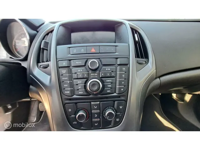 Opel Astra 1.4 Turbo Business + 2013 Benzine 23