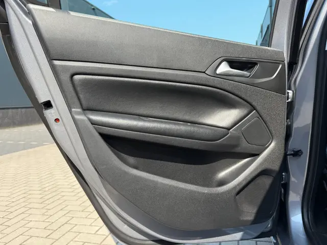 Peugeot 308 1.2 PureTech Blue Lease 2018 Benzine 13