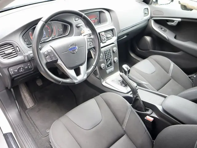 Volvo V40 2.0 D4 Momentum Business 2014 Diesel 5