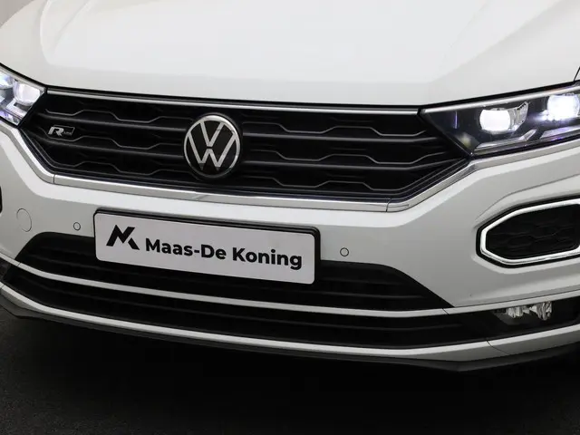Volkswagen T-Roc 1.5TSI/150PK R Line DSG 2022 Benzine 40