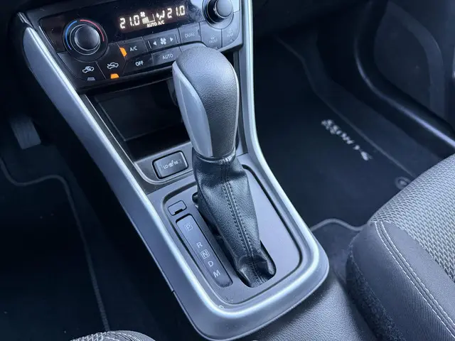 Suzuki S-Cross SX4 1.6 Exclusive 2015 Benzine 14