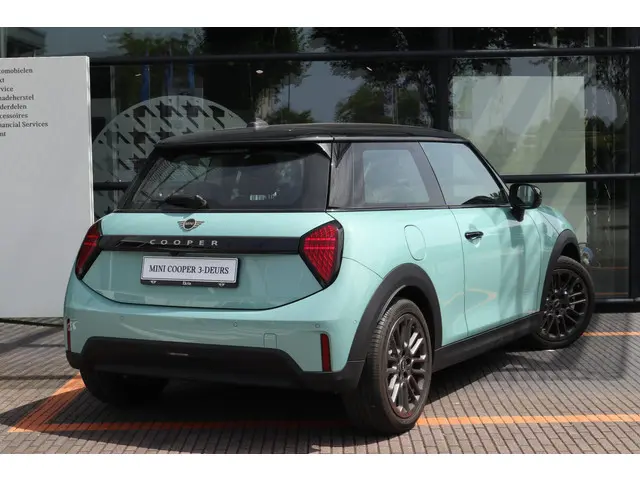 MINI 3-Deurs 2
