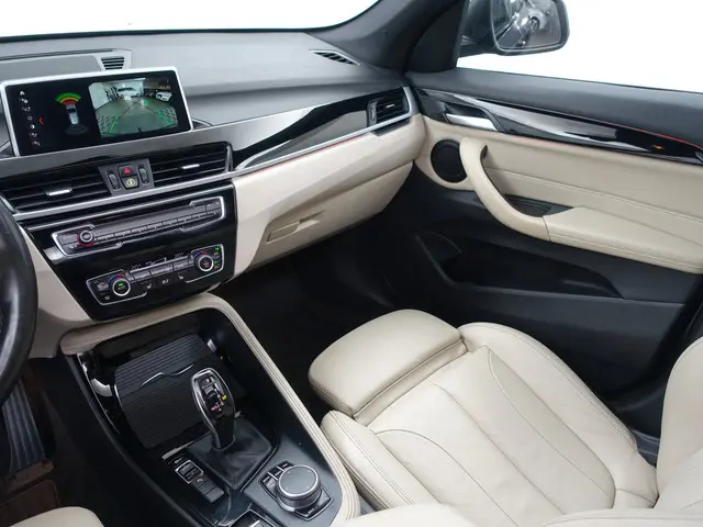 BMW X1 sDrive20i M Sport Aut- 2019 Benzine 9