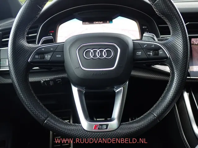 Audi RSQ8 4.0TFSI QUATTRO 2021 Benzine 17