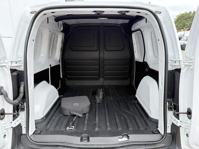 Mercedes-Benz eCitan 112 Pro 2023 Elektrisch 13