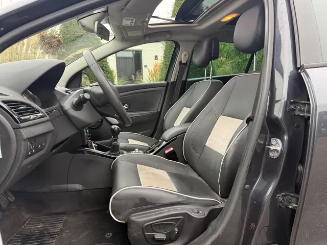 Renault Mégane Estate 1.2 TCe Bose/Pano 2012 Benzine 10